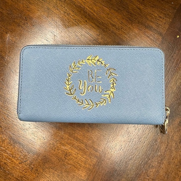 Michael Kors' saffiano leather wallet. Inspirational quote - Picture 4 of 14